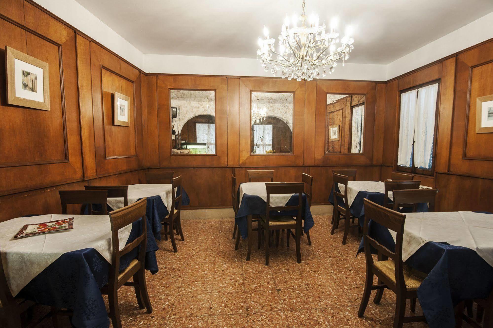 Hotel Locanda Ca' Foscari Venedik Dış mekan fotoğraf