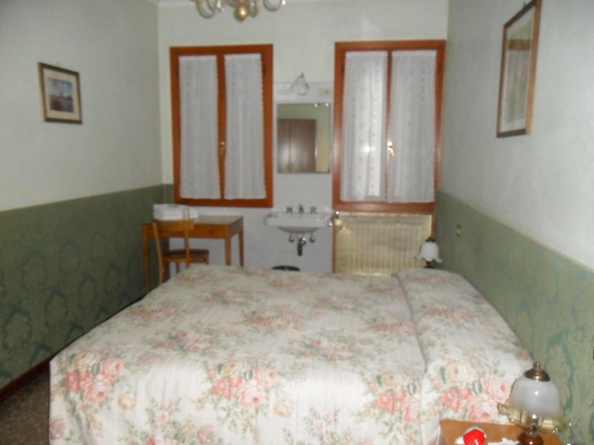 Hotel Locanda Ca' Foscari Venedik Dış mekan fotoğraf