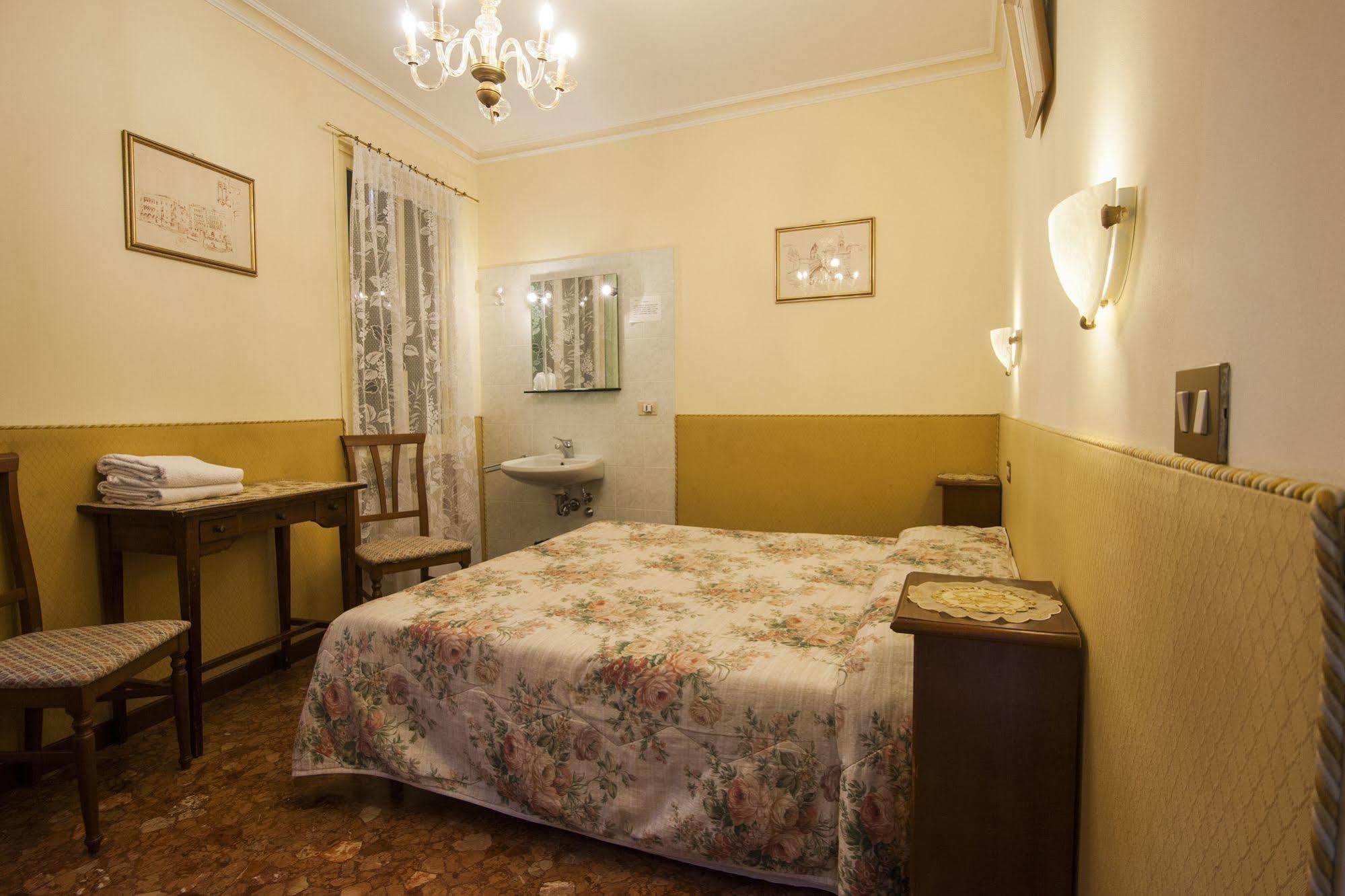 Hotel Locanda Ca' Foscari Venedik Dış mekan fotoğraf